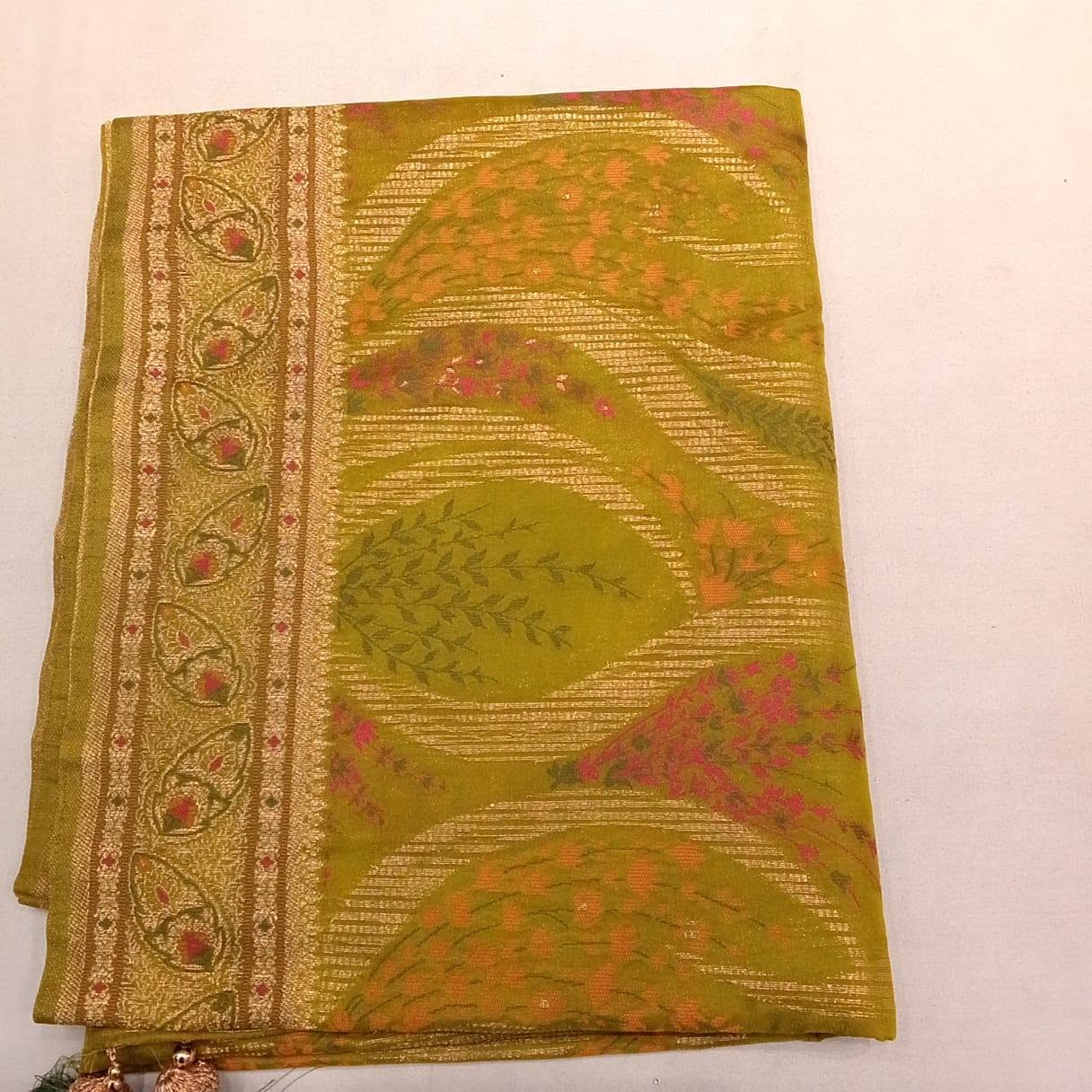 Tangail Halfsilk Chumki Saree